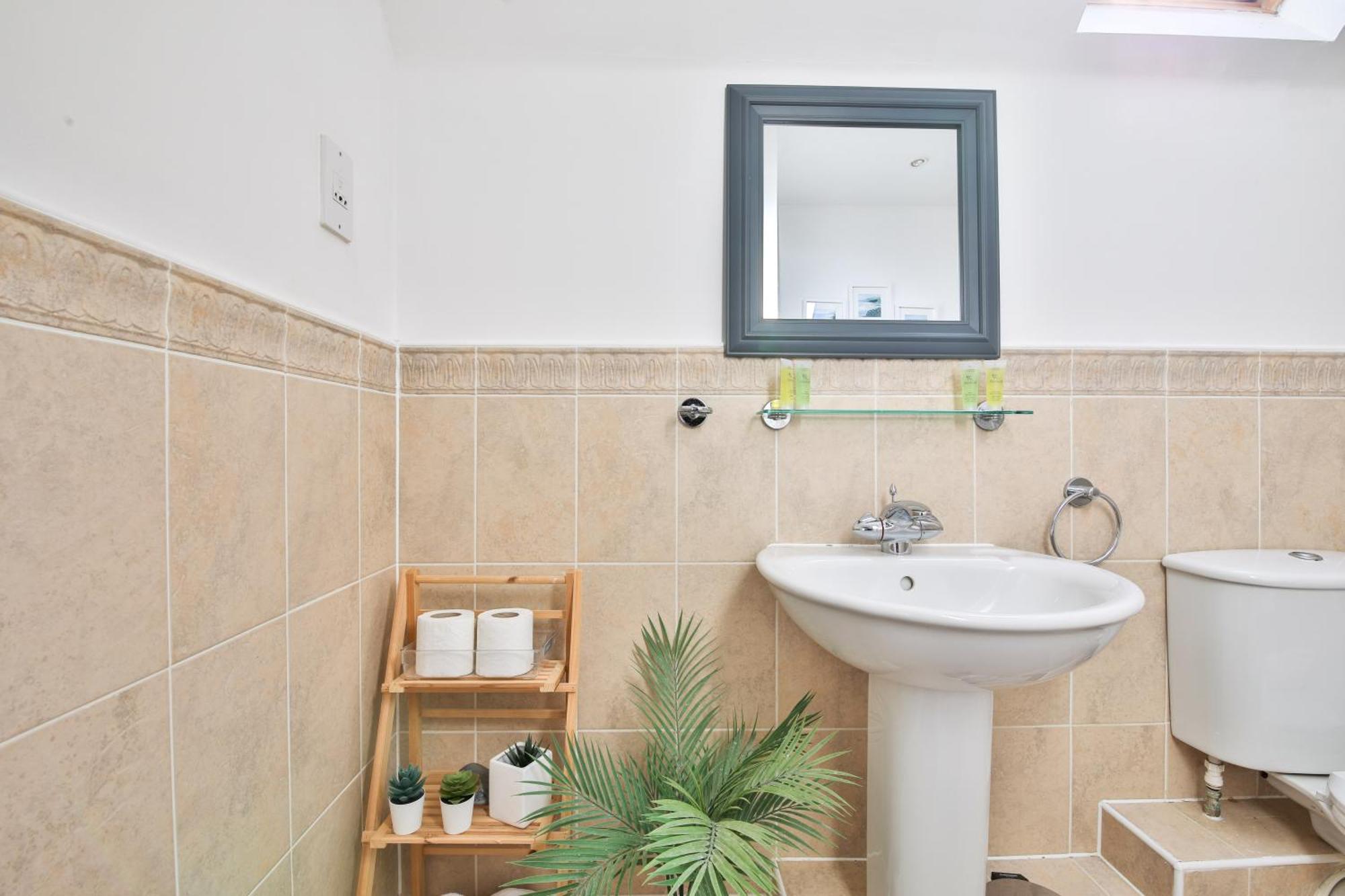 Stayright 2 Bed Beach House With Private Parking- Next To Barry Beach And Jackson Bay Εξωτερικό φωτογραφία