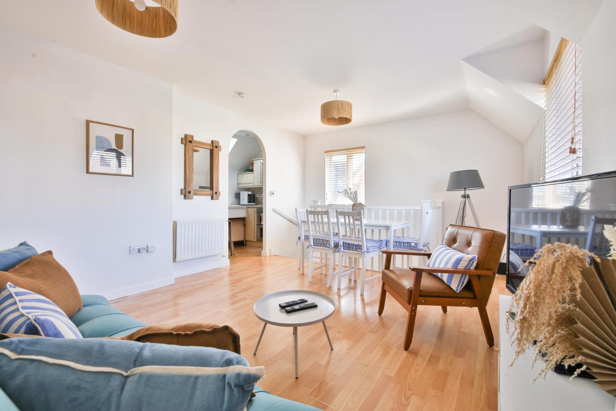 Stayright 2 Bed Beach House With Private Parking- Next To Barry Beach And Jackson Bay Εξωτερικό φωτογραφία